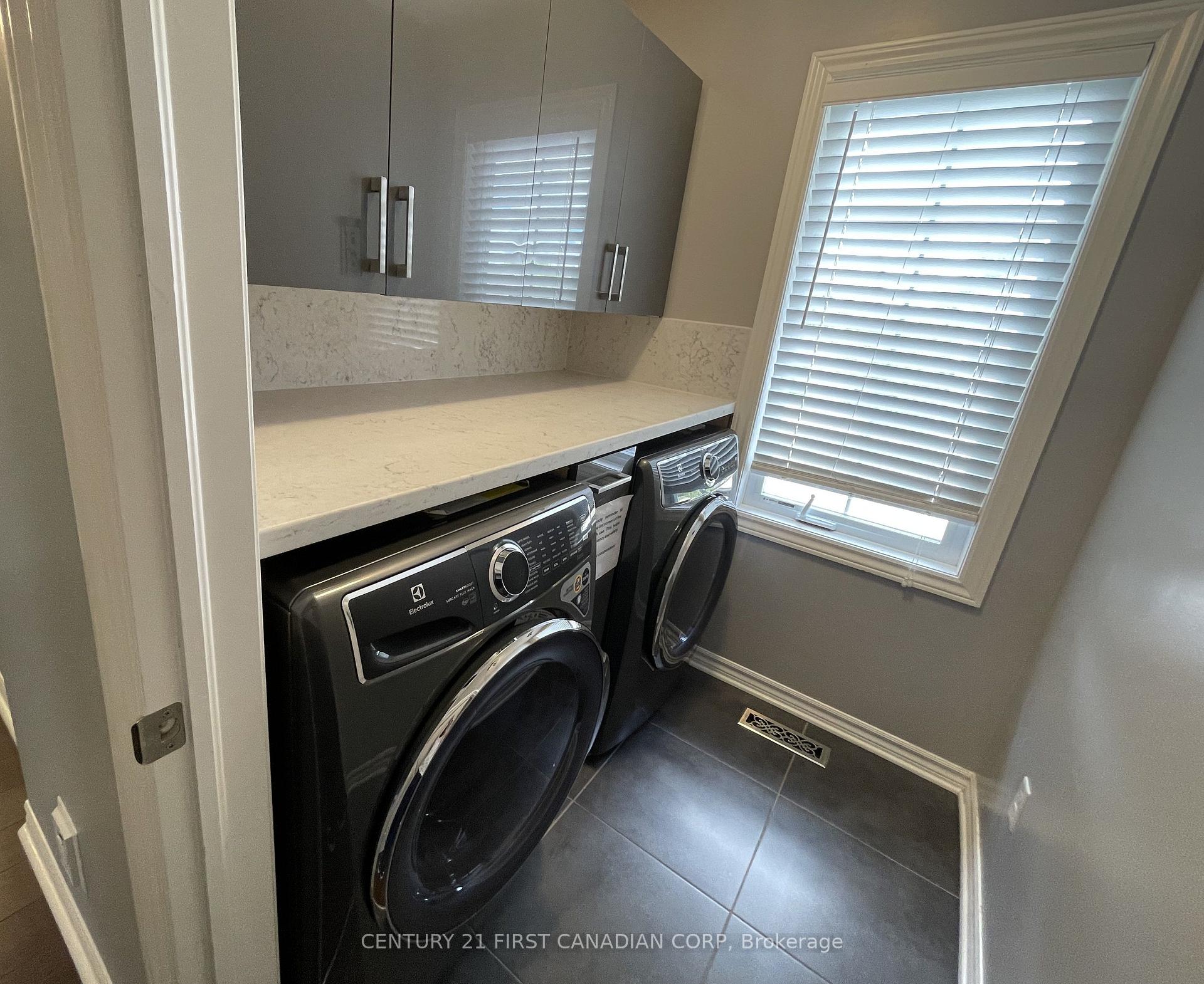 Photo 16 of 2722 Bateman Trail, London, South W — HOMEH