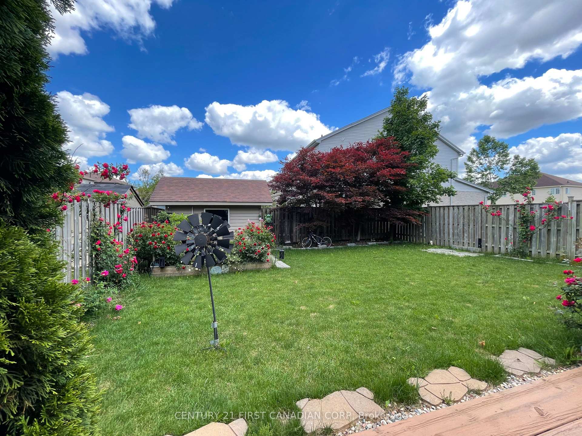 Photo 17 of 2722 Bateman Trail, London, South W — HOMEH