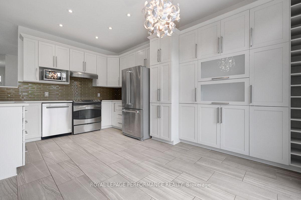 Photo 15 of 171 Trail Side Circle, Ottawa, Springridge/East Village — HOMEH