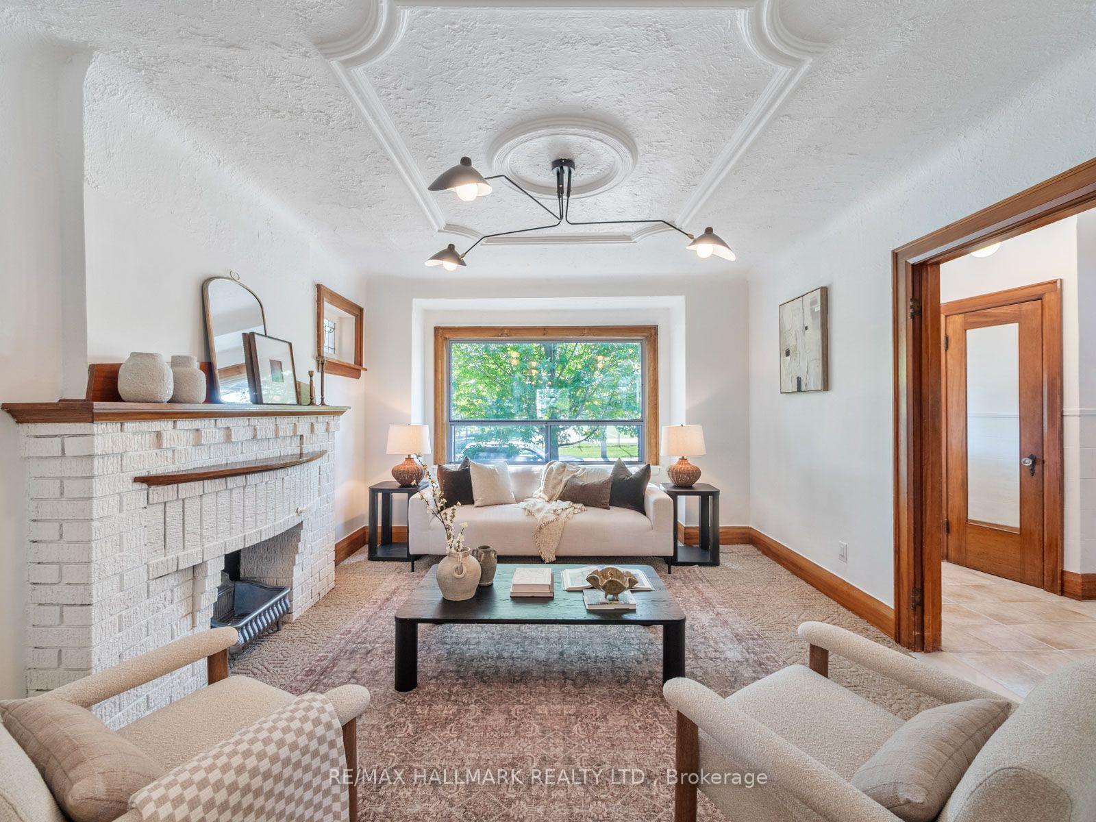 Photo 4 of 27 Lesmount Avenue, Toronto, Danforth Village-East York — HOMEH