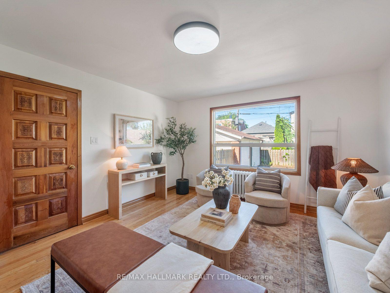 Photo 11 of 27 Lesmount Avenue, Toronto, Danforth Village-East York — HOMEH