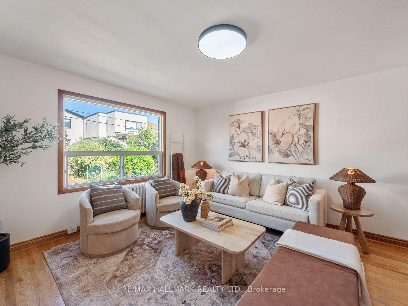 Photo 12 of 27 Lesmount Avenue, Toronto, Danforth Village-East York — HOMEH