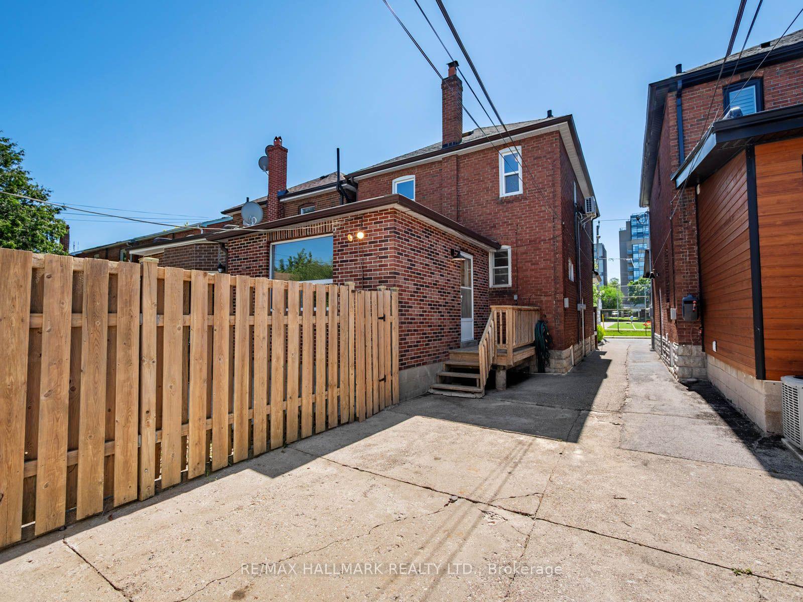 Photo 44 of 27 Lesmount Avenue, Toronto, Danforth Village-East York — HOMEH