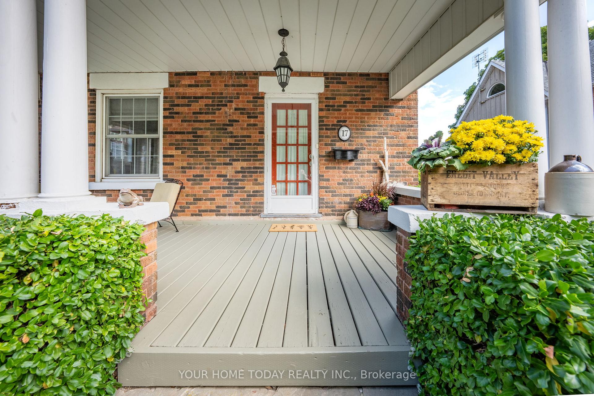 Photo 4 of 17 Park Avenue, Halton Hills, Acton — HOMEH