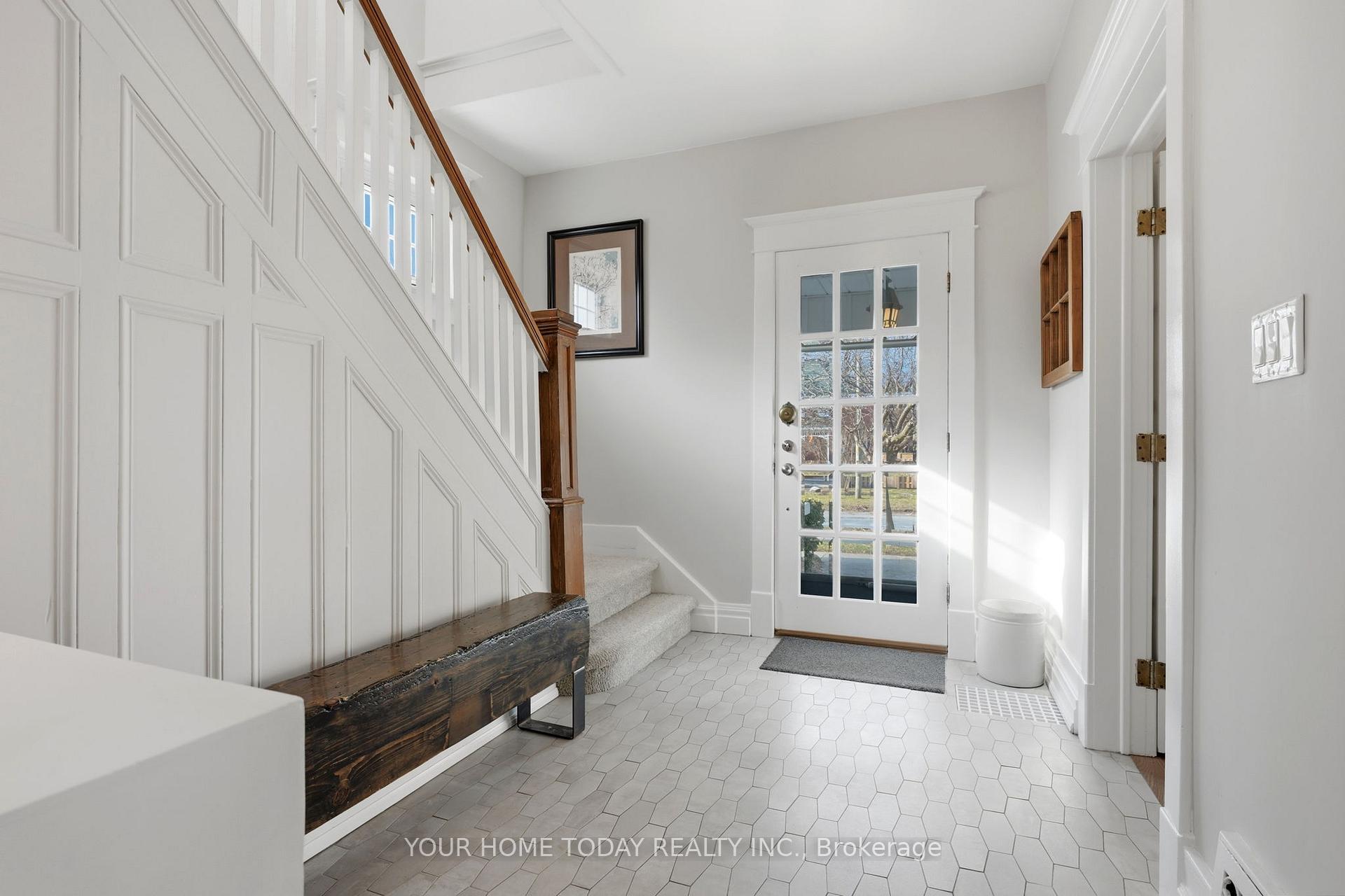 Photo 12 of 17 Park Avenue, Halton Hills, Acton — HOMEH