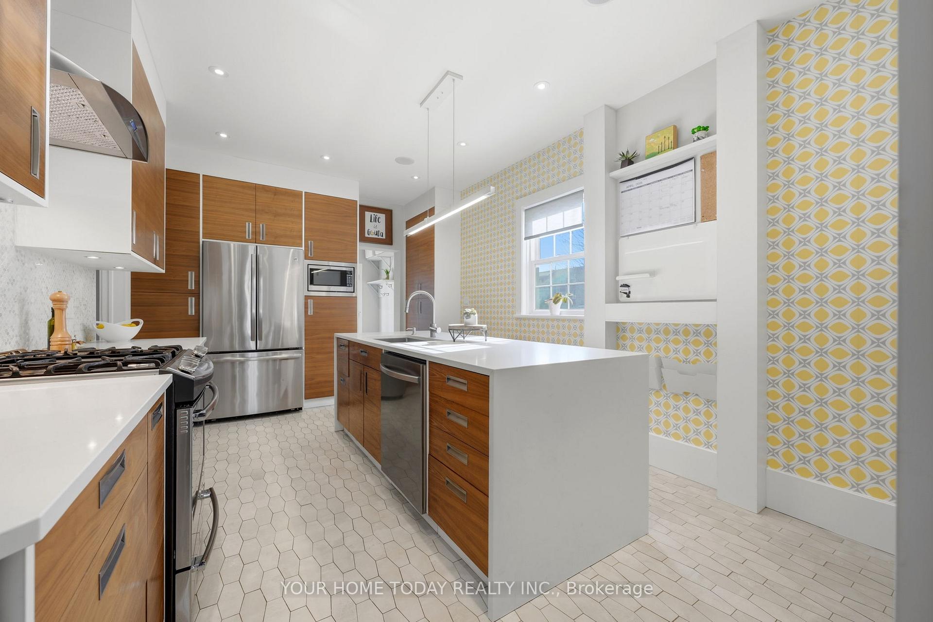 Photo 16 of 17 Park Avenue, Halton Hills, Acton — HOMEH