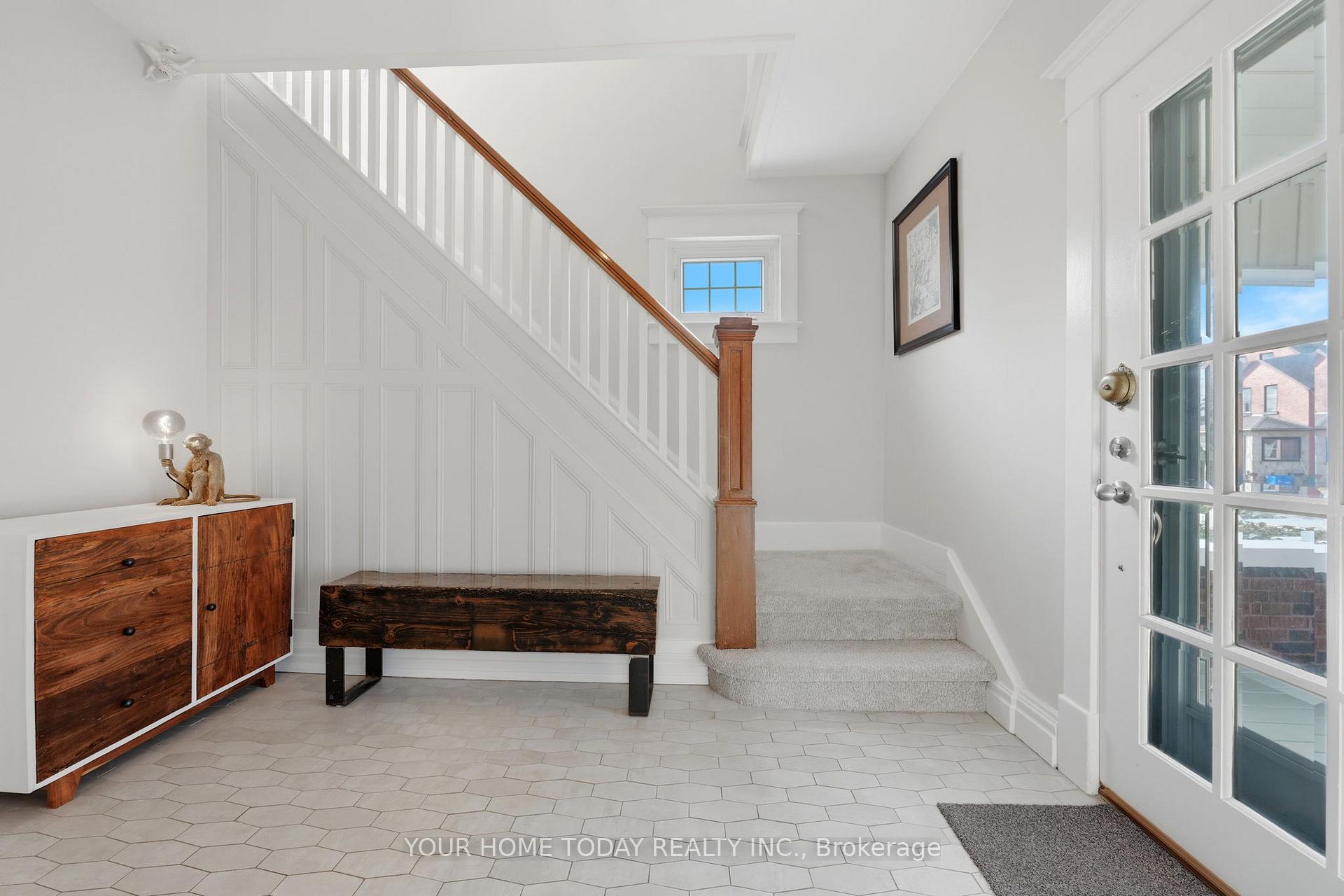 Photo 23 of 17 Park Avenue, Halton Hills, Acton — HOMEH