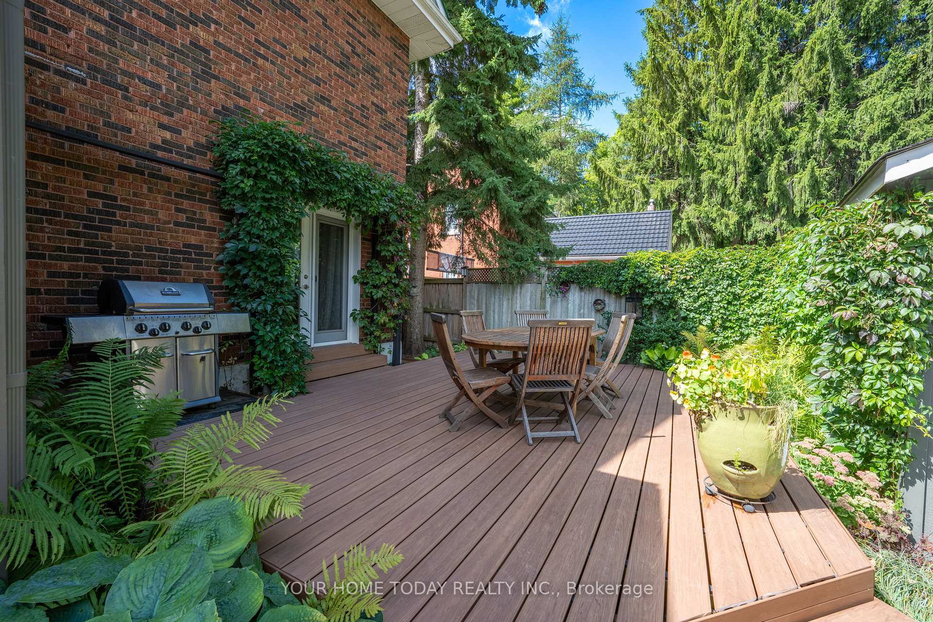 Photo 37 of 17 Park Avenue, Halton Hills, Acton — HOMEH
