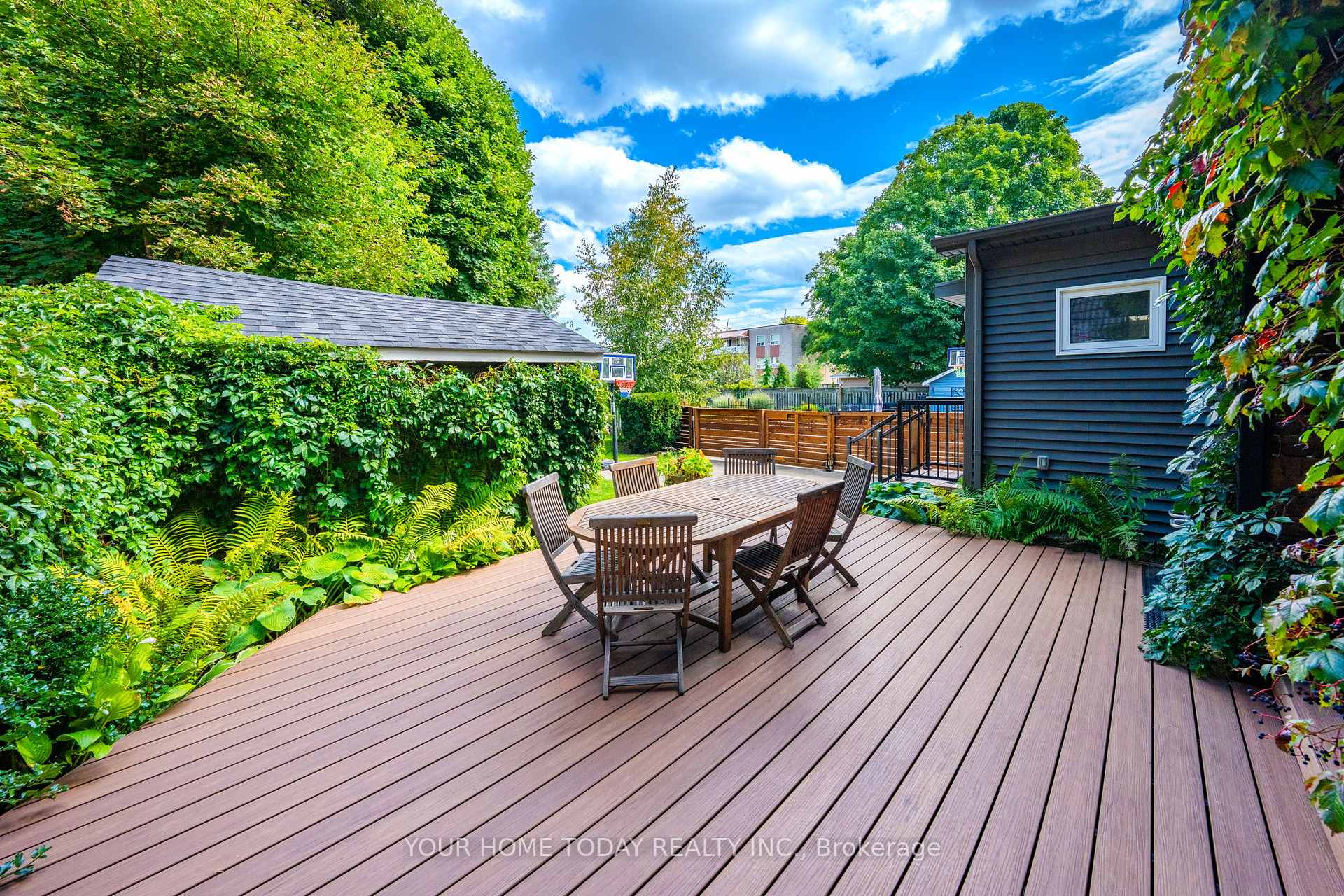 Photo 38 of 17 Park Avenue, Halton Hills, Acton — HOMEH