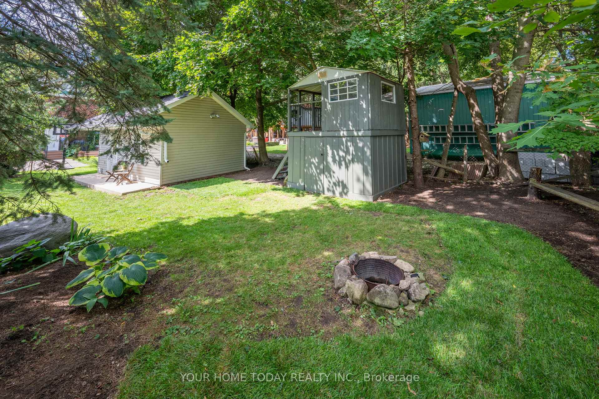 Photo 43 of 17 Park Avenue, Halton Hills, Acton — HOMEH
