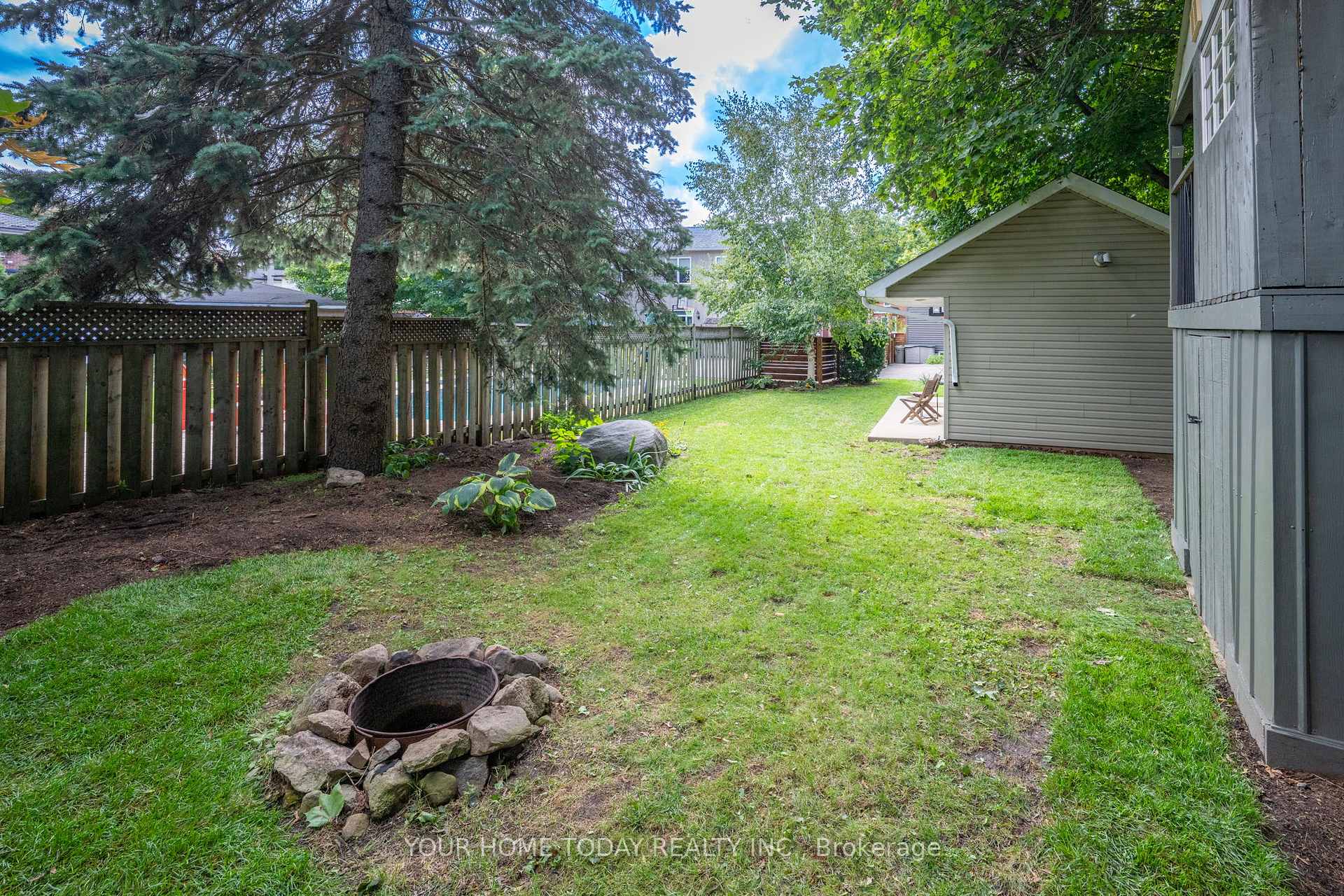 Photo 44 of 17 Park Avenue, Halton Hills, Acton — HOMEH