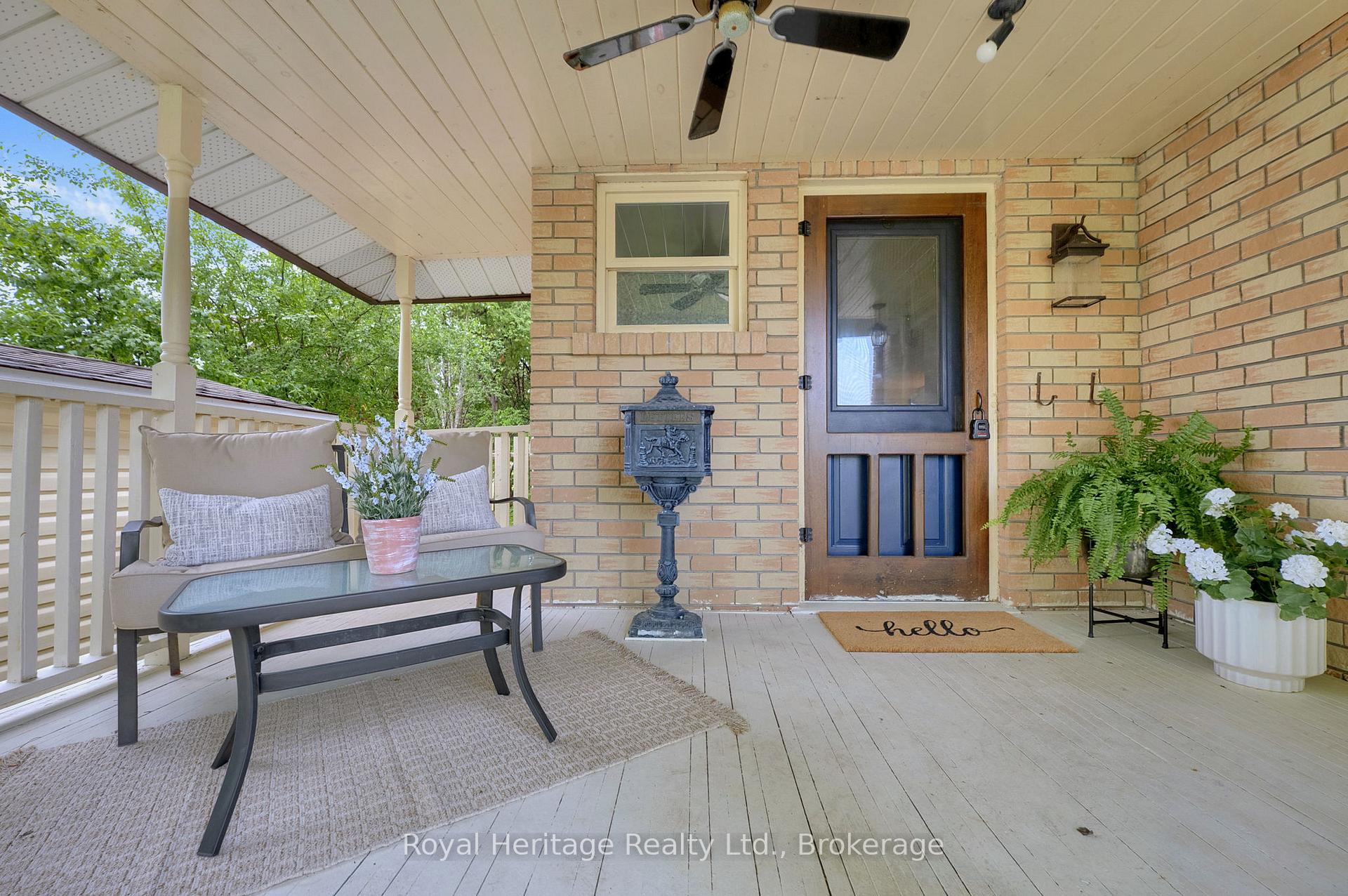 Photo 2 of 868 William Booth Crescent, Oshawa, Centennial — HOMEH