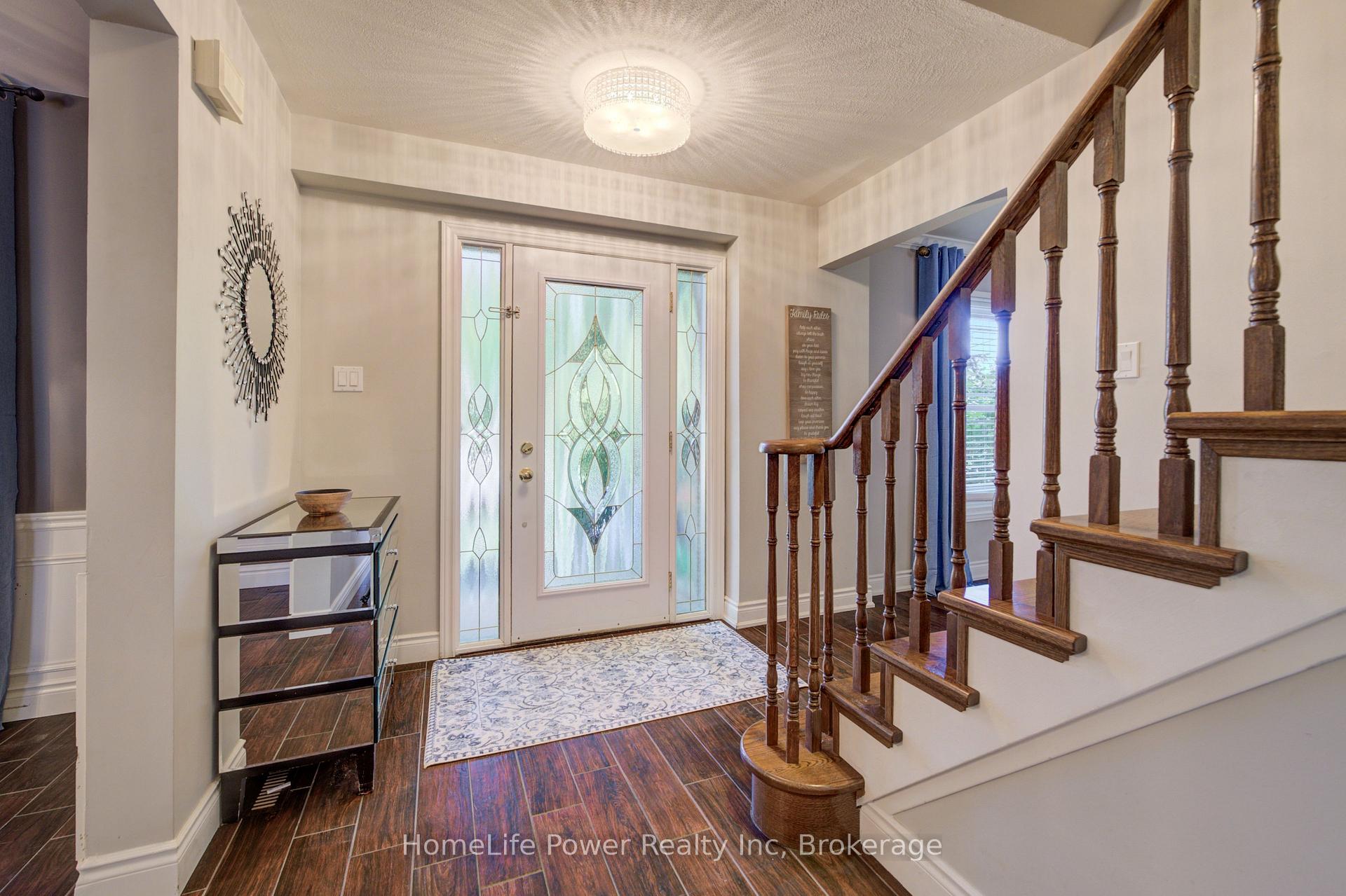 Photo 3 of 41 McNiven Road, Hamilton, Ancaster — HOMEH