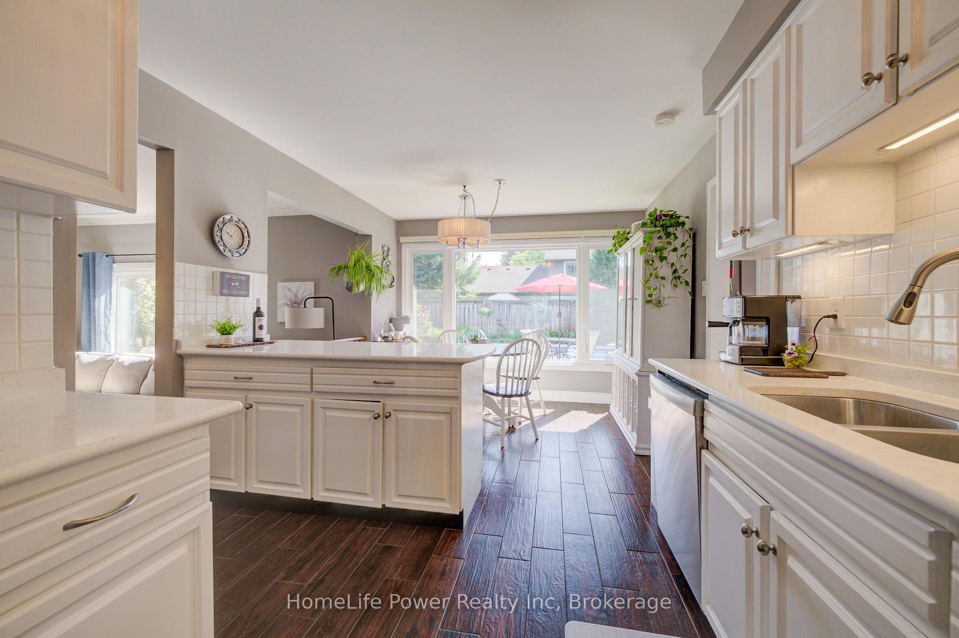 Photo 18 of 41 McNiven Road, Hamilton, Ancaster — HOMEH