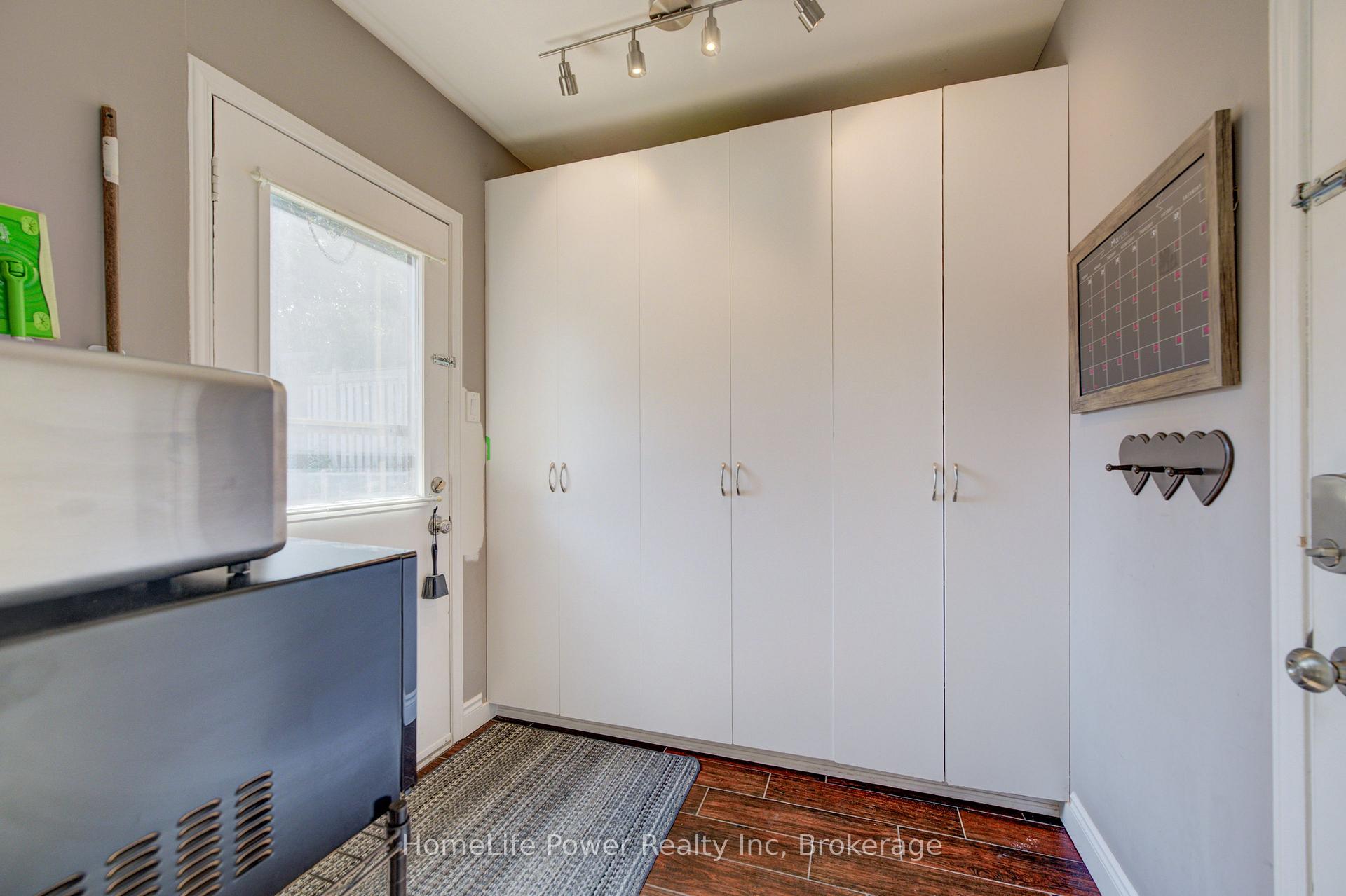 Photo 20 of 41 McNiven Road, Hamilton, Ancaster — HOMEH