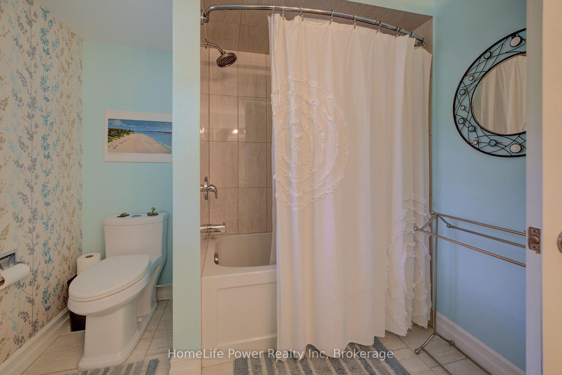 Photo 31 of 41 McNiven Road, Hamilton, Ancaster — HOMEH