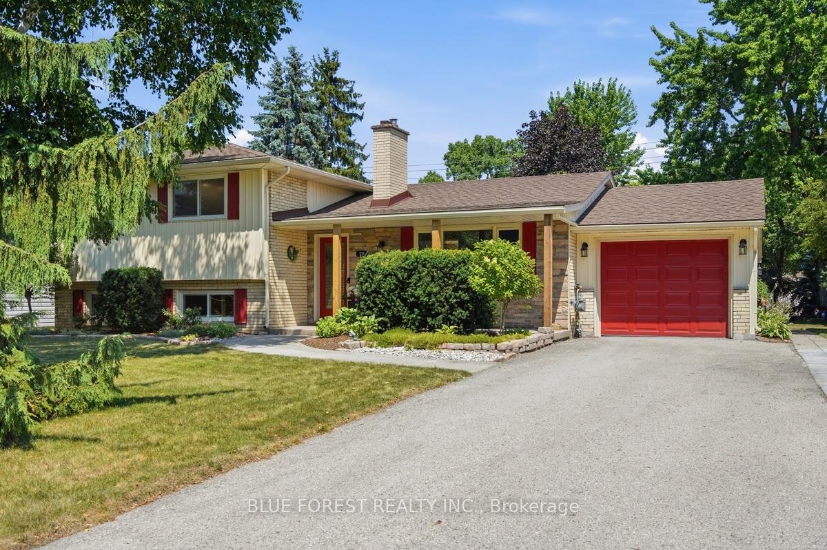 Photo 1 of 708 Headley Drive, London, North O — HOMEH