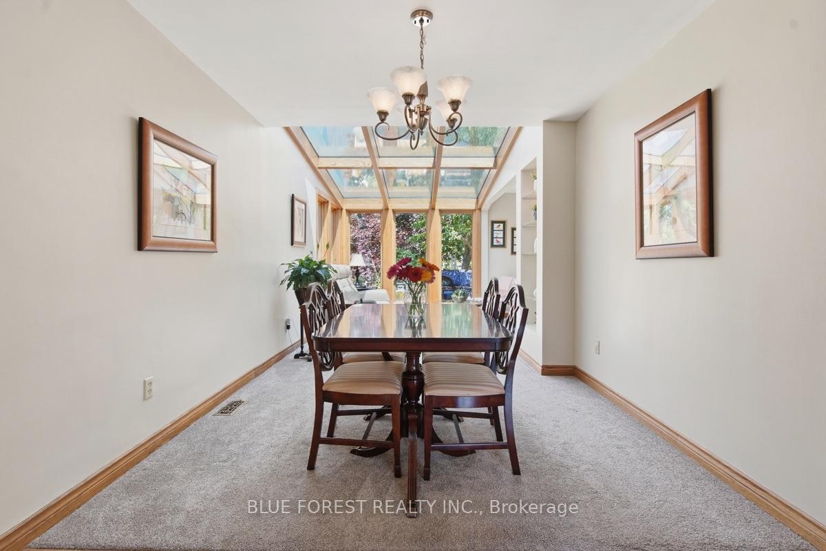Photo 14 of 708 Headley Drive, London, North O — HOMEH