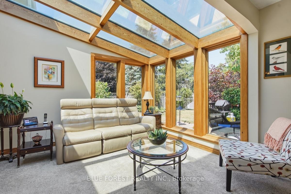 Photo 15 of 708 Headley Drive, London, North O — HOMEH