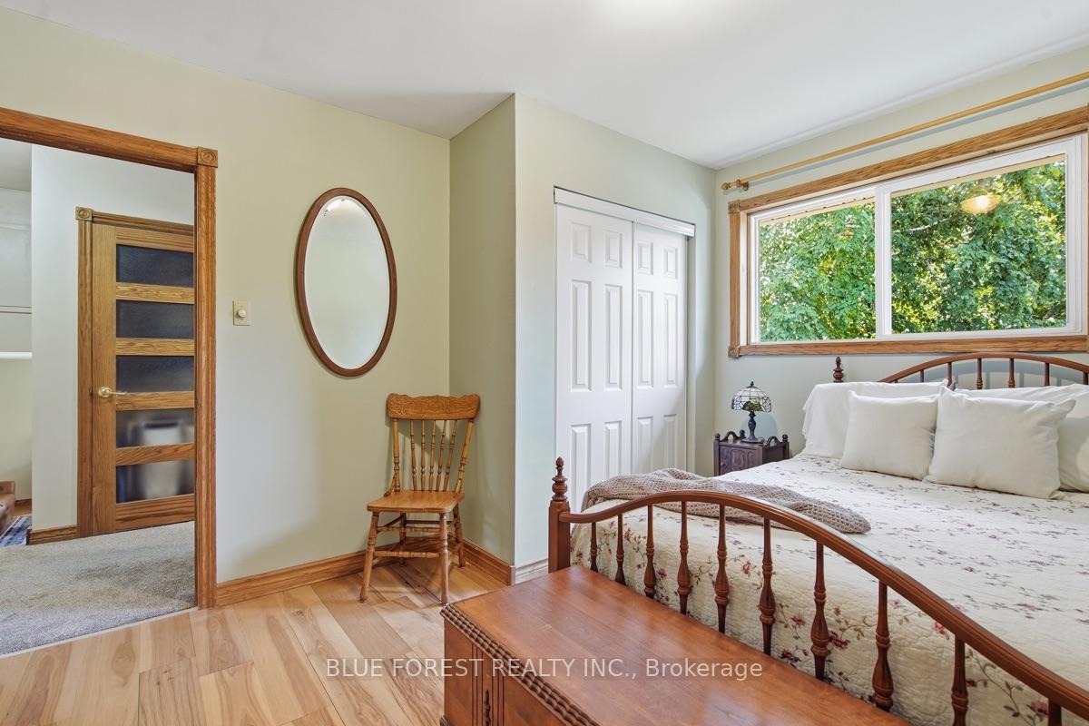 Photo 26 of 708 Headley Drive, London, North O — HOMEH