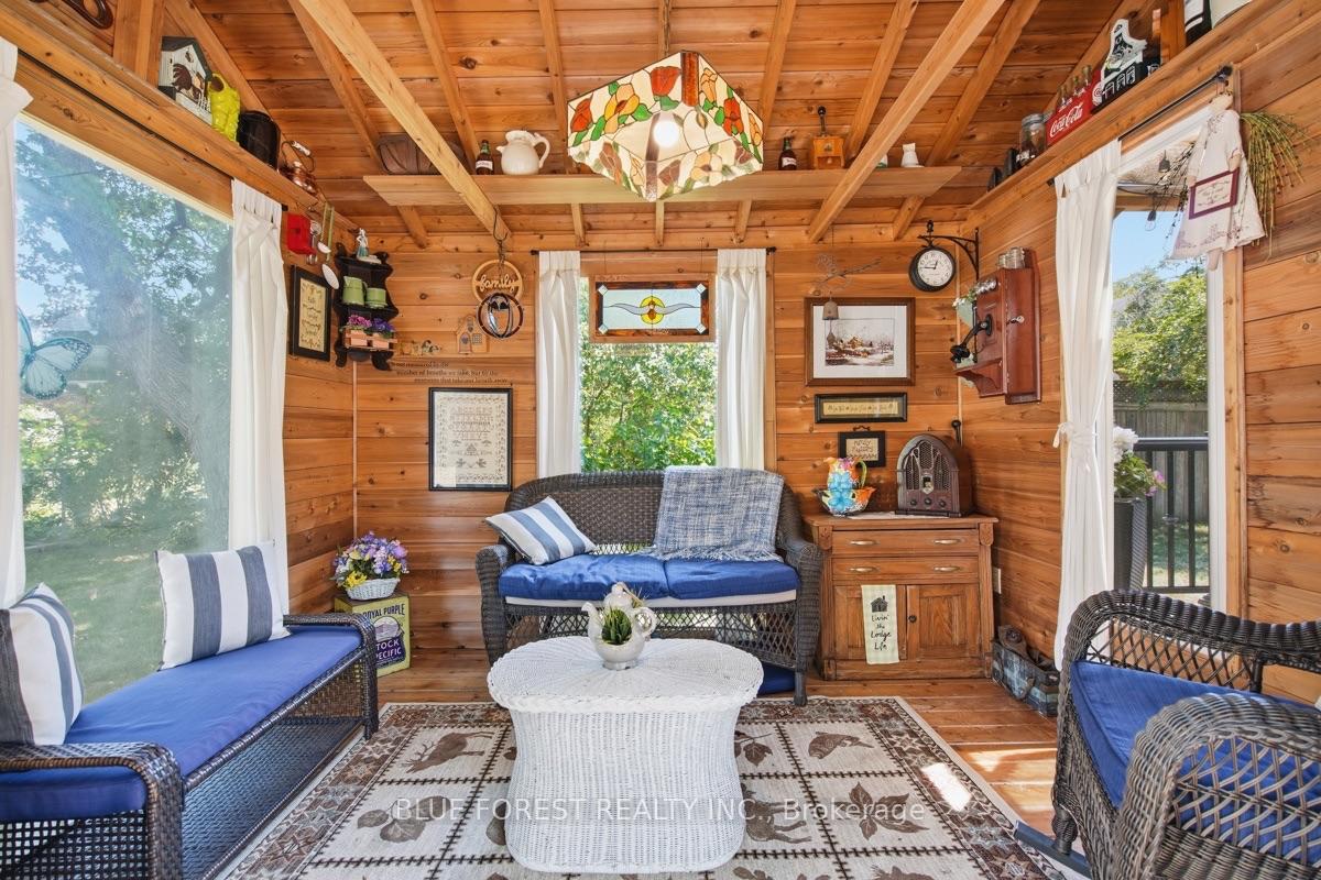Photo 7 of 708 Headley Drive, London, North O — HOMEH