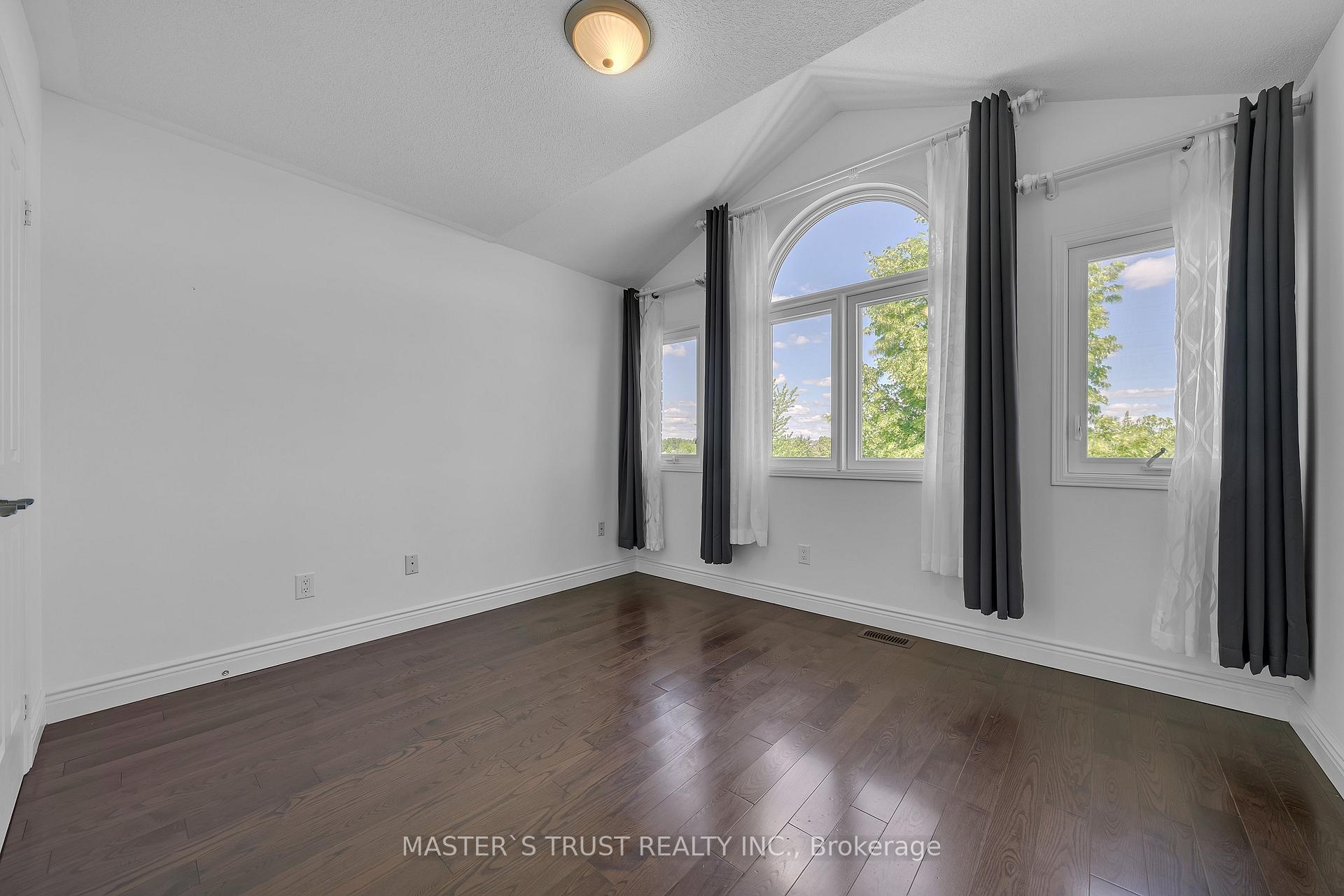 Photo 35 of 418 The Bridle Walk, Markham, Berczy — HOMEH