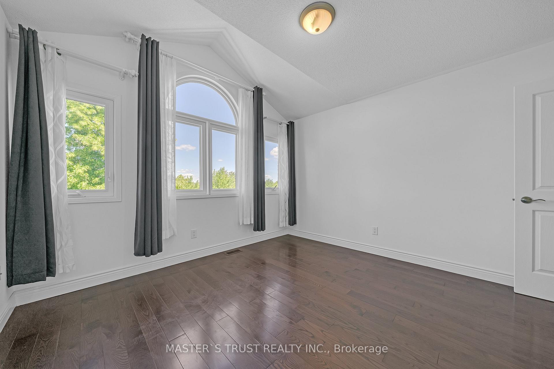Photo 36 of 418 The Bridle Walk, Markham, Berczy — HOMEH