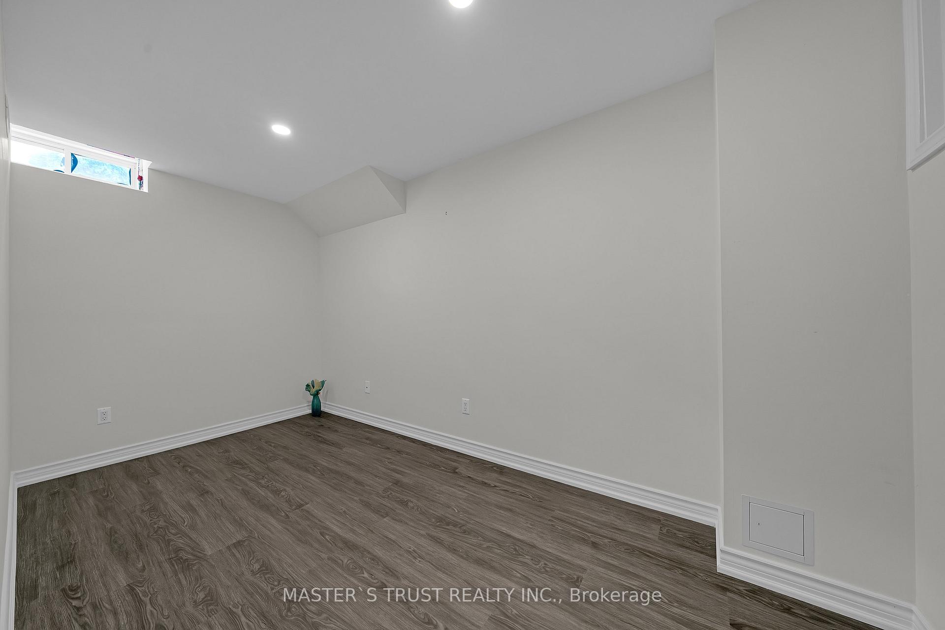 Photo 46 of 418 The Bridle Walk, Markham, Berczy — HOMEH