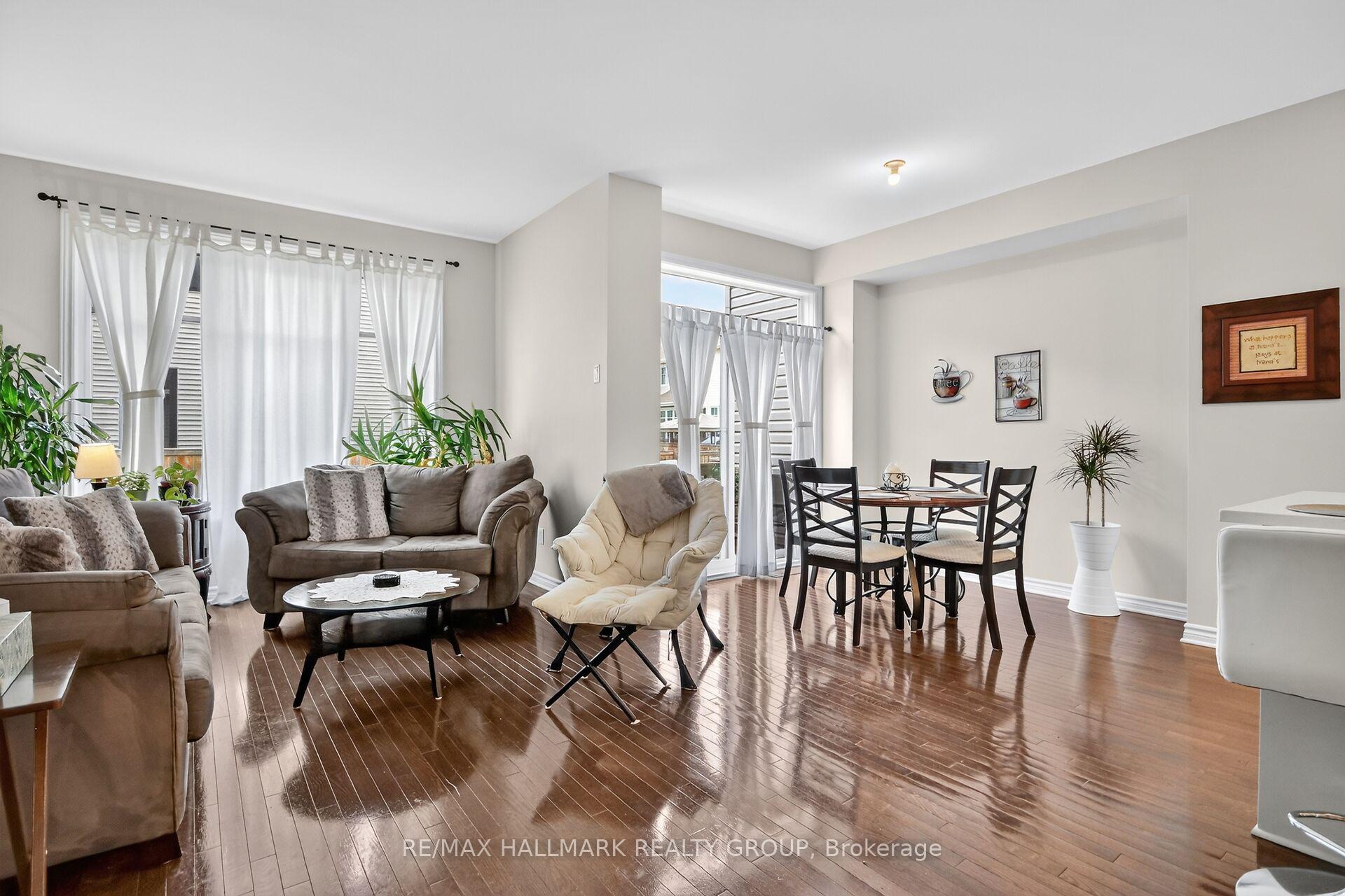 Photo 8 of 357 Barrett Farm Drive, Ottawa, Blossom Park/Kemp Park/Findlay Creek — HOMEH