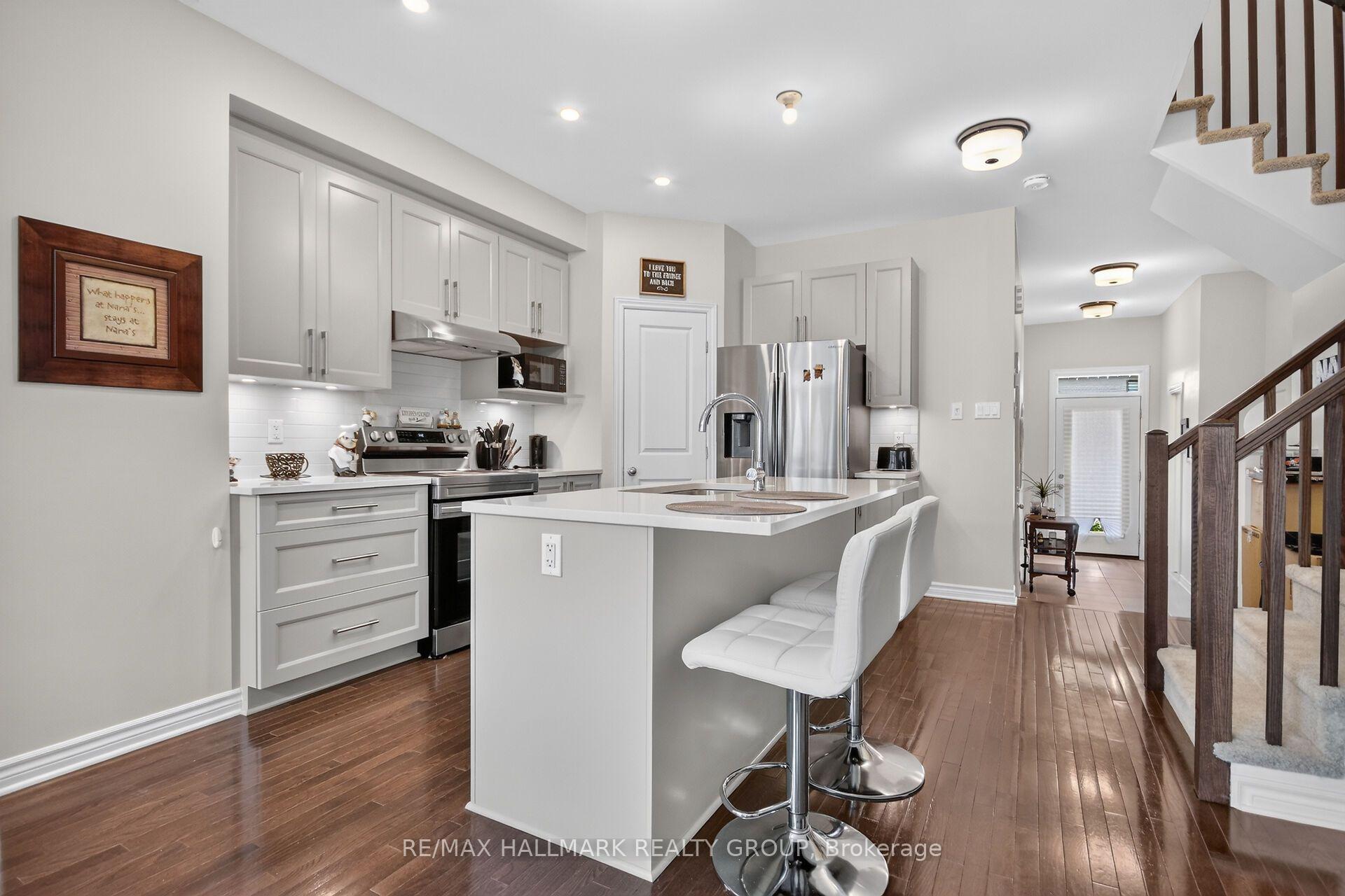 Photo 15 of 357 Barrett Farm Drive, Ottawa, Blossom Park/Kemp Park/Findlay Creek — HOMEH