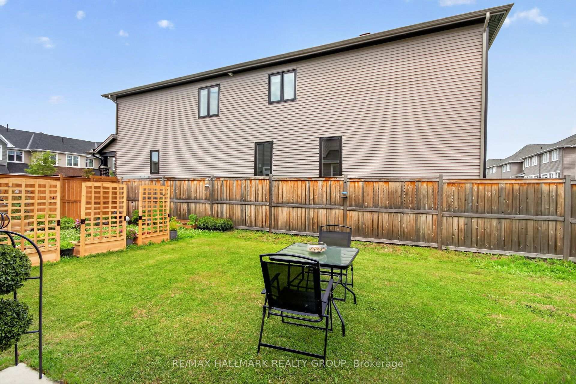 Photo 33 of 357 Barrett Farm Drive, Ottawa, Blossom Park/Kemp Park/Findlay Creek — HOMEH