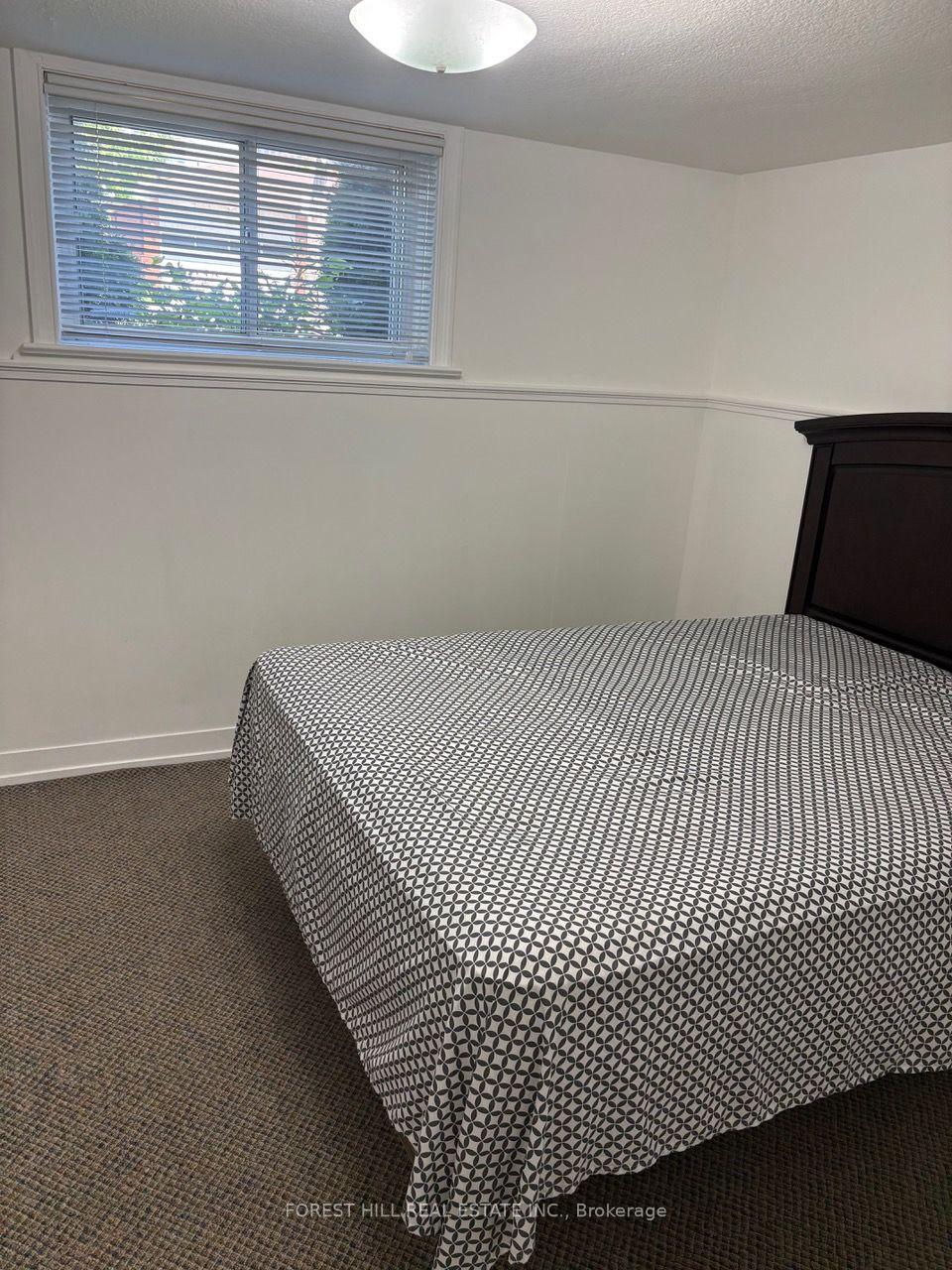 Photo 6 of Unit Lower, 35 McAdam Avenue, North York, Yorkdale-Glen Park — HOMEH