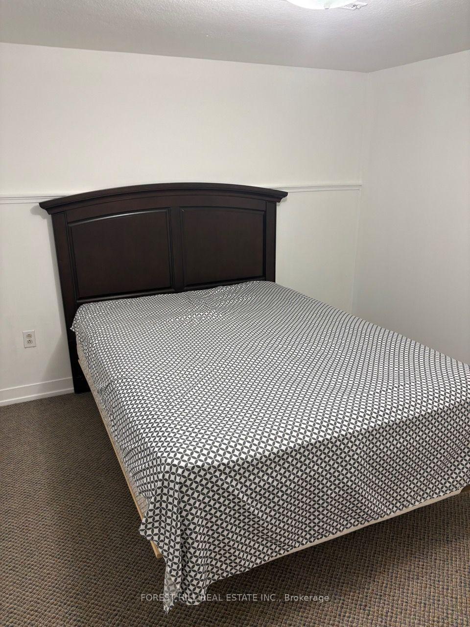 Photo 7 of Unit Lower, 35 McAdam Avenue, North York, Yorkdale-Glen Park — HOMEH