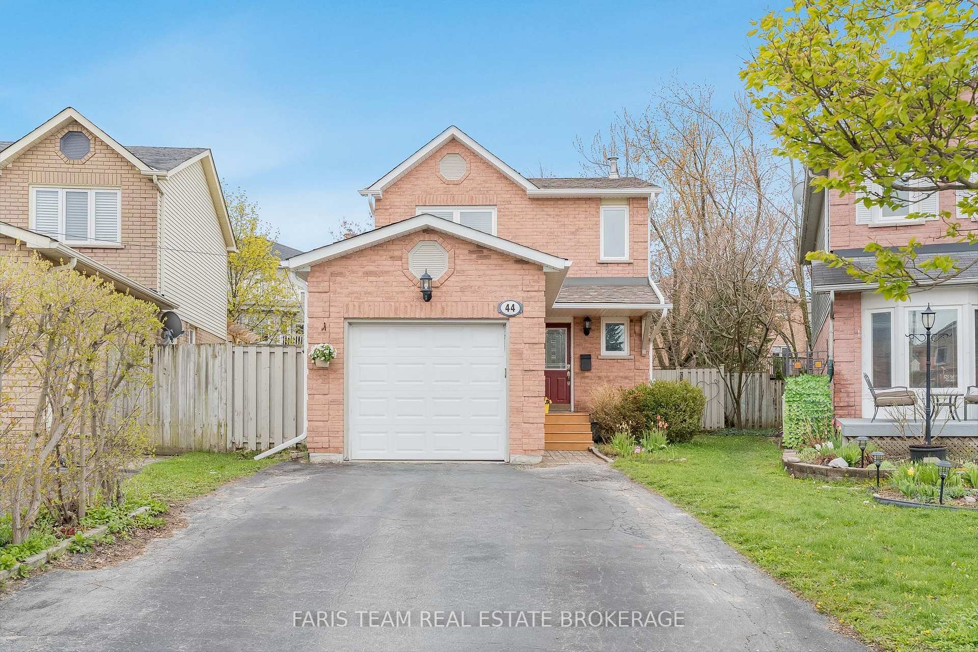Photo 1 of 44 Hadden Crescent, Barrie, Cundles East — HOMEH