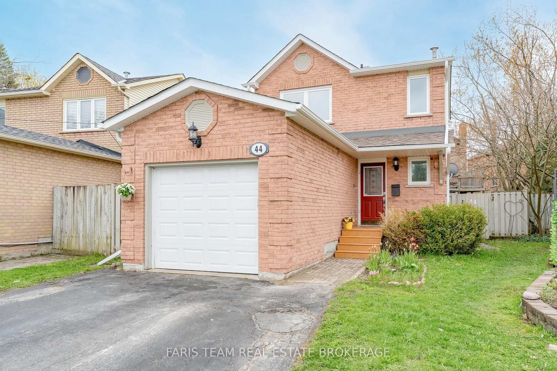Photo 4 of 44 Hadden Crescent, Barrie, Cundles East — HOMEH