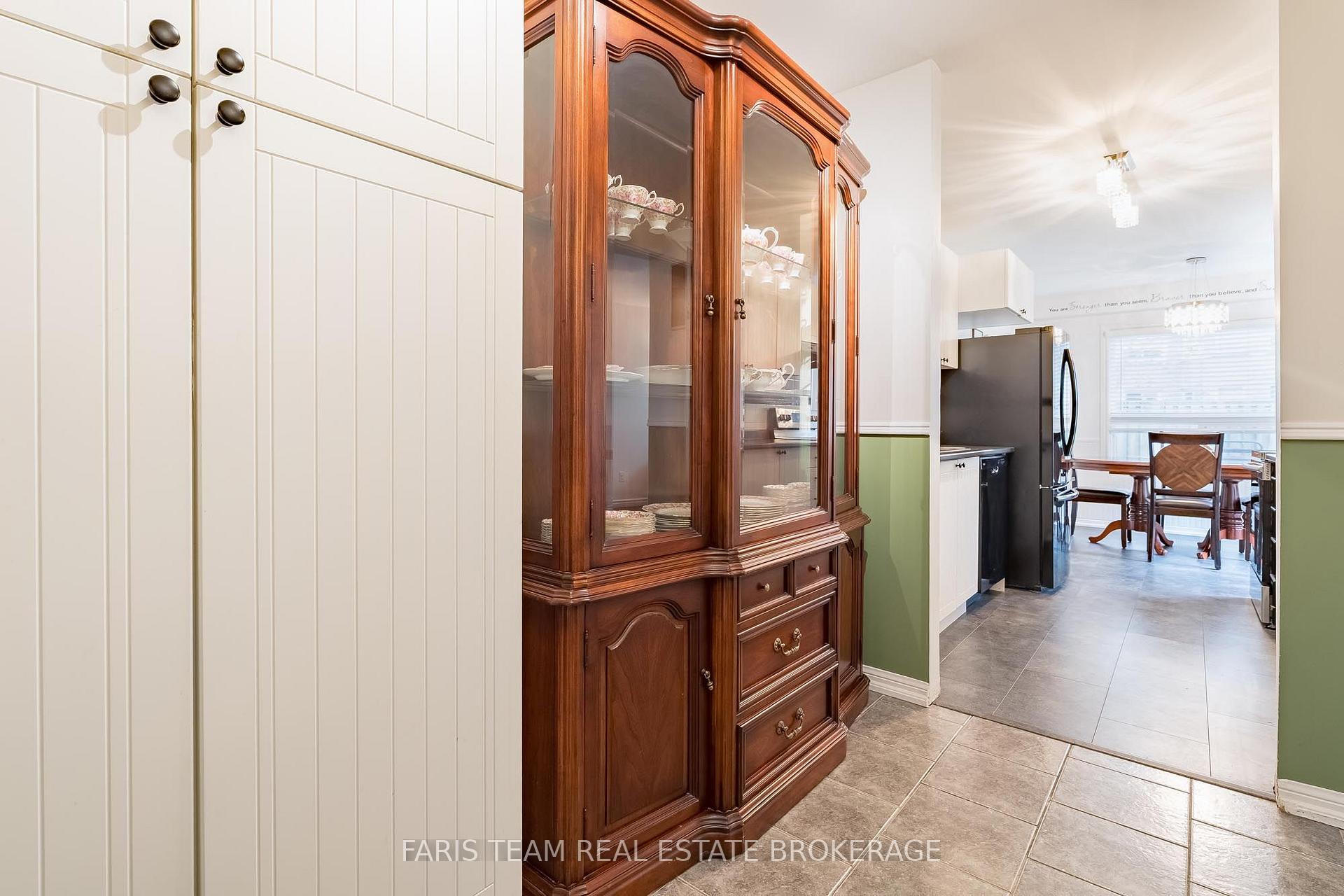 Photo 8 of 44 Hadden Crescent, Barrie, Cundles East — HOMEH
