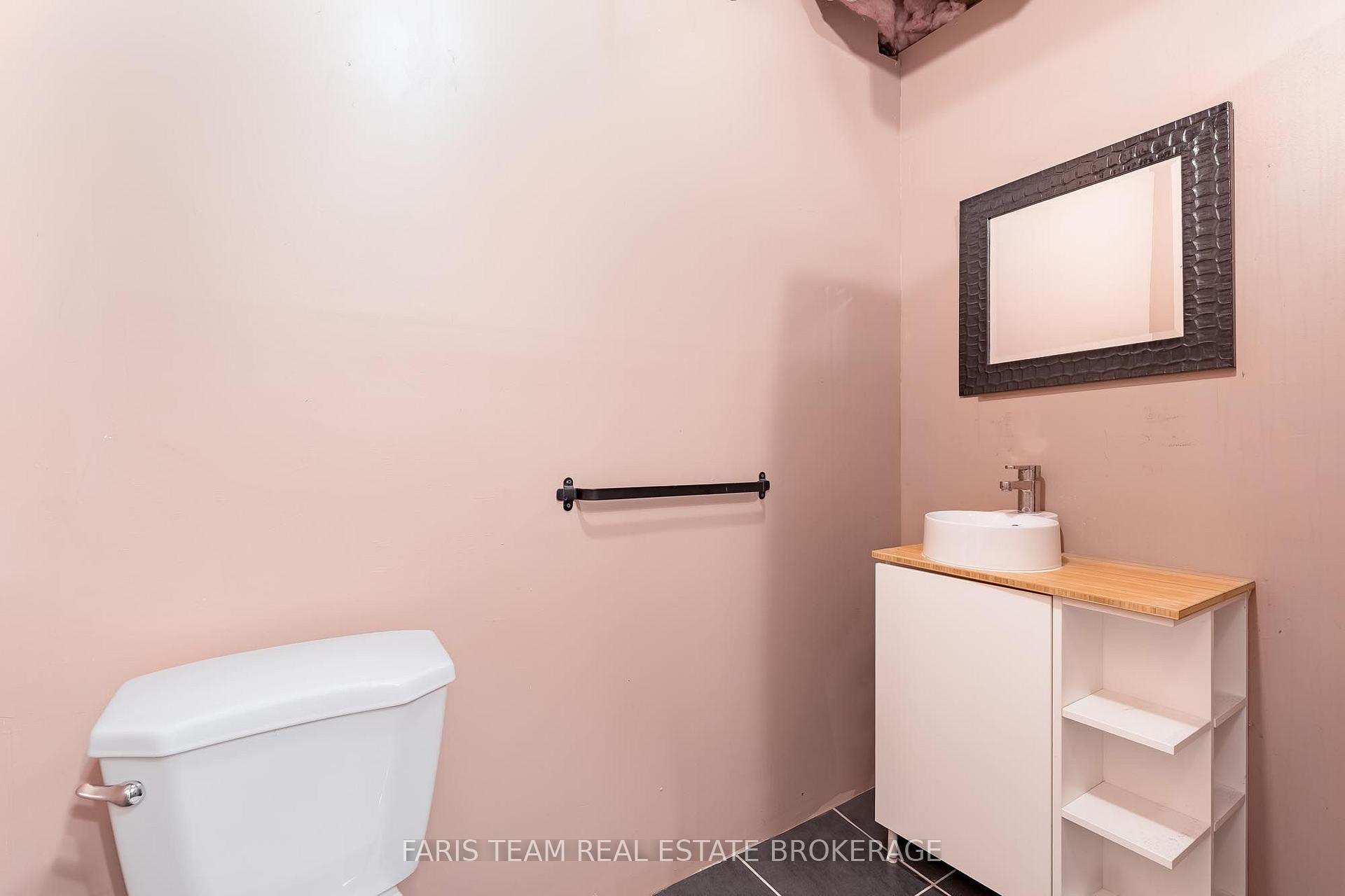 Photo 23 of 44 Hadden Crescent, Barrie, Cundles East — HOMEH