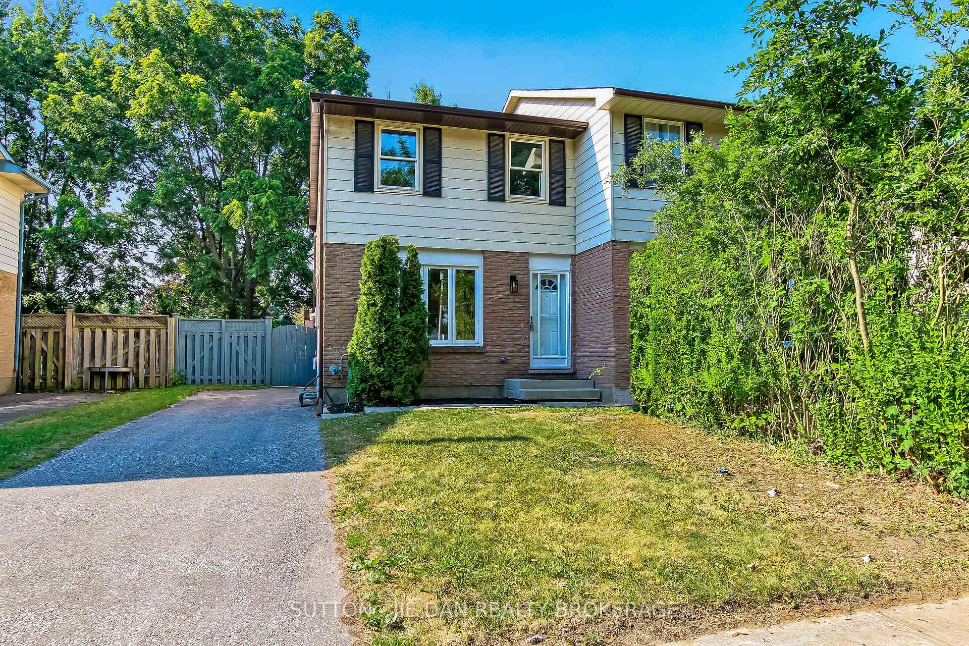 Front of 39 Inverary Road