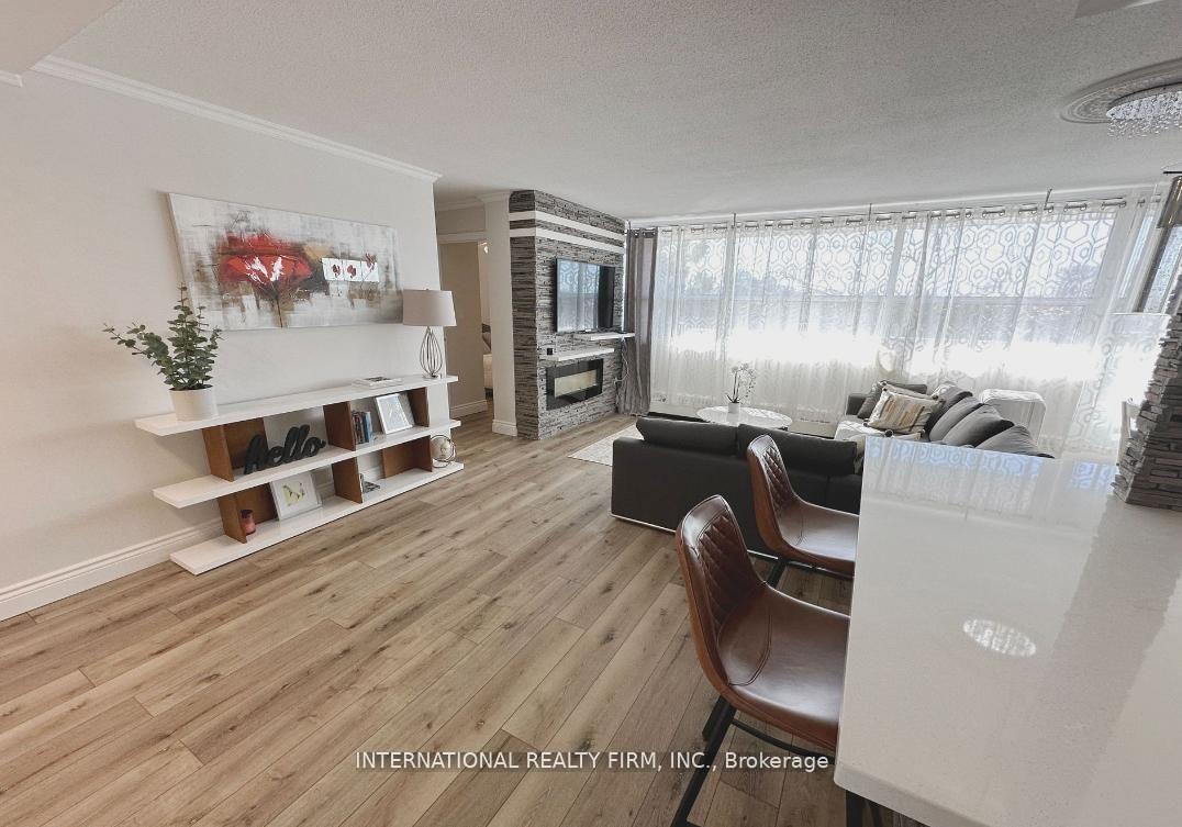 Photo 2 of Unit 408, 2263 Marine Drive, Oakville, Bronte — HOMEH