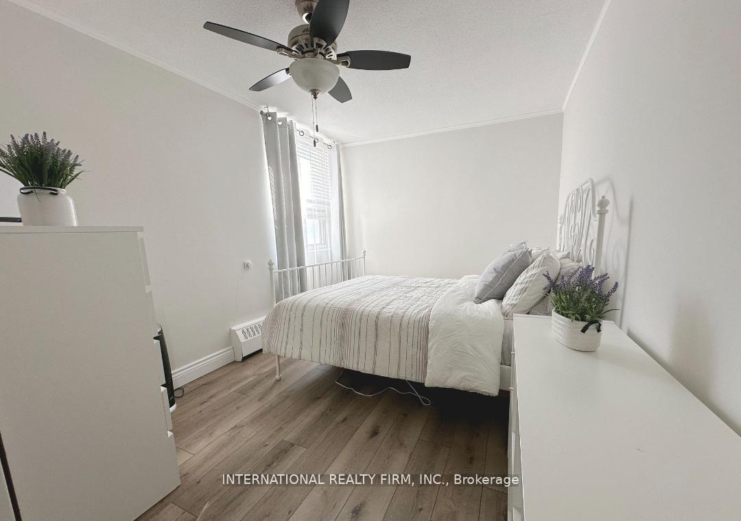 Photo 7 of Unit 408, 2263 Marine Drive, Oakville, Bronte — HOMEH