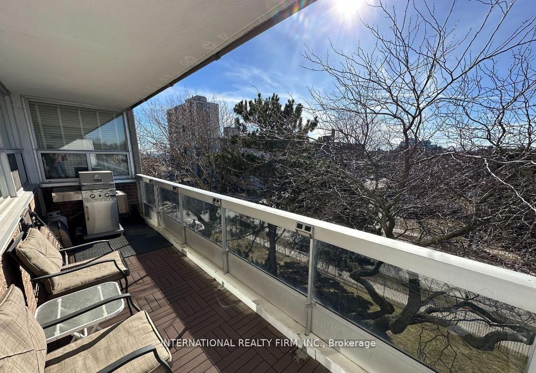 Photo 10 of Unit 408, 2263 Marine Drive, Oakville, Bronte — HOMEH