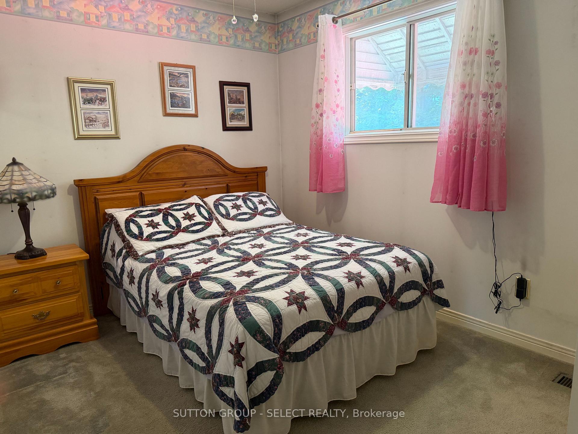 Photo 6 of 935 Lawson Road, London, North I — HOMEH