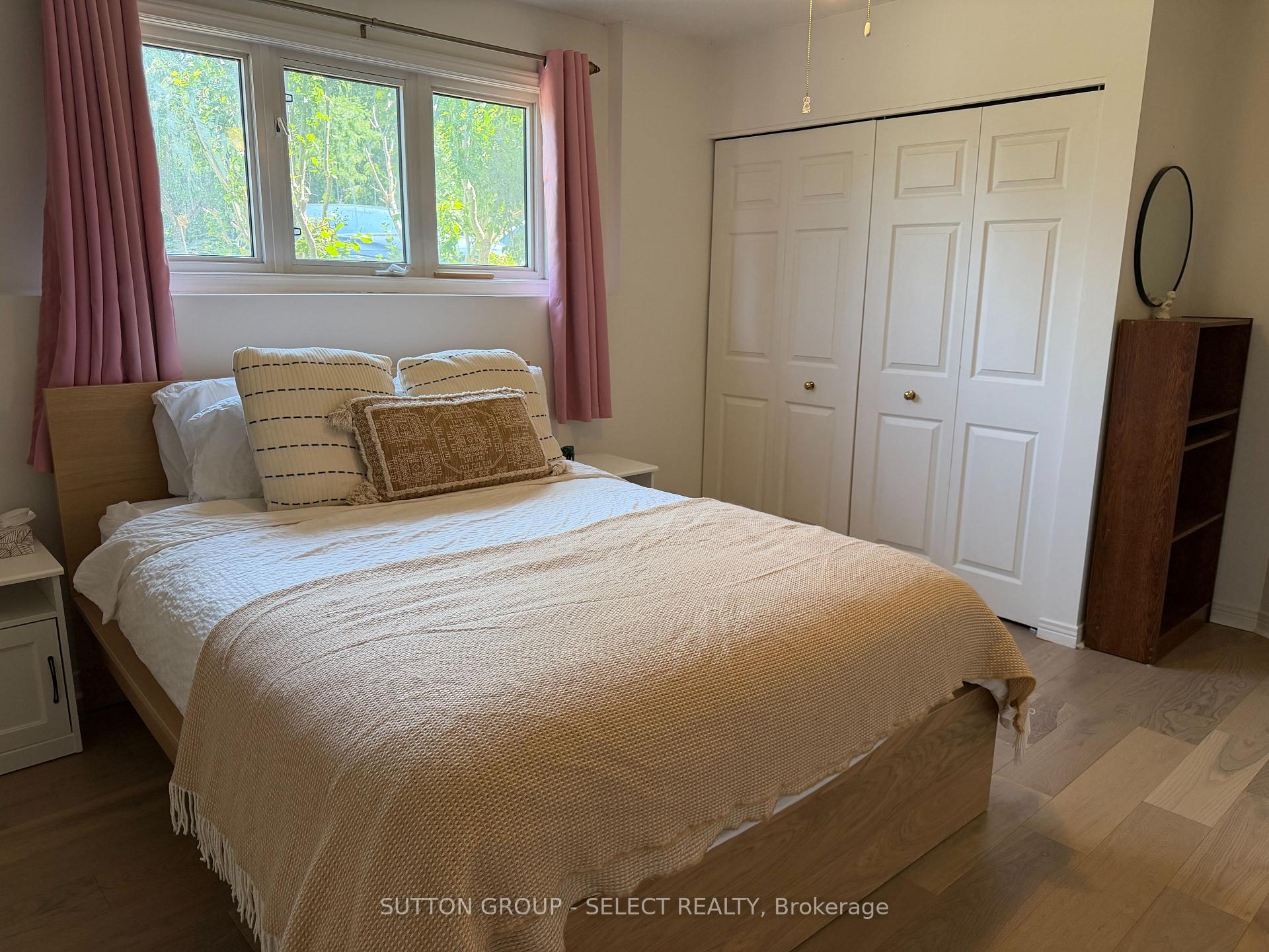 Photo 8 of 935 Lawson Road, London, North I — HOMEH