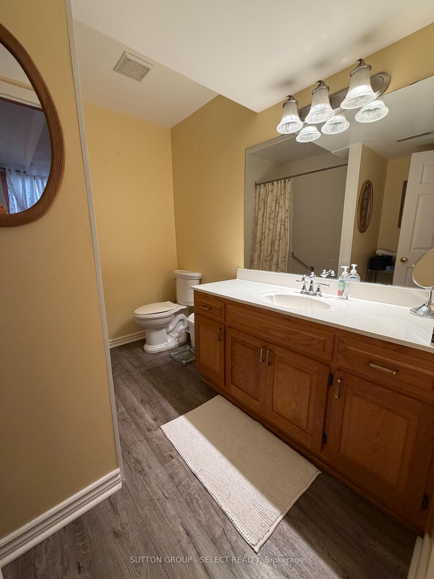 Photo 10 of 935 Lawson Road, London, North I — HOMEH