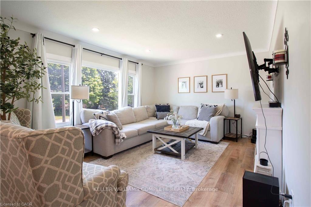 Photo 5 of 6207 Kirkland Drive, Niagara Falls, West Wood — HOMEH