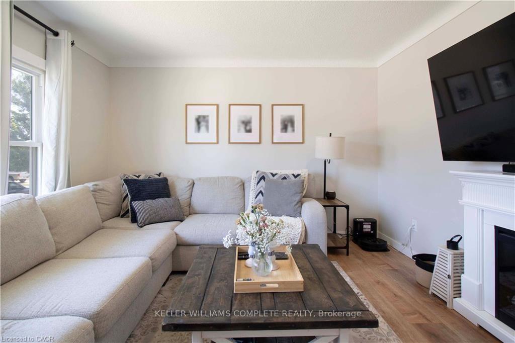Photo 6 of 6207 Kirkland Drive, Niagara Falls, West Wood — HOMEH