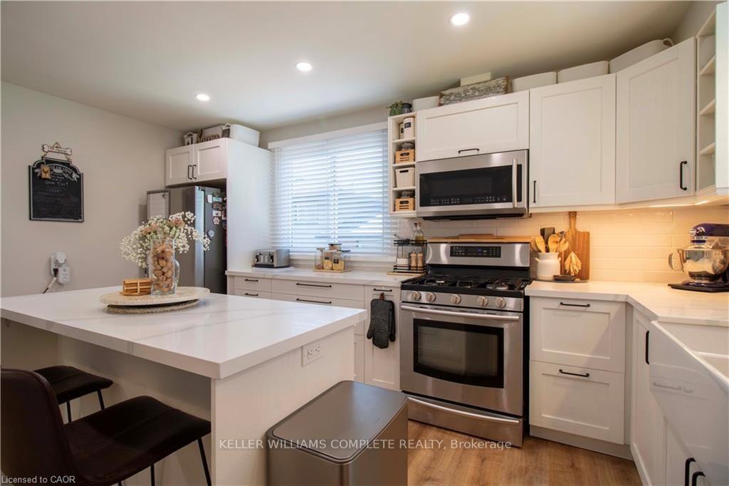 Photo 10 of 6207 Kirkland Drive, Niagara Falls, West Wood — HOMEH