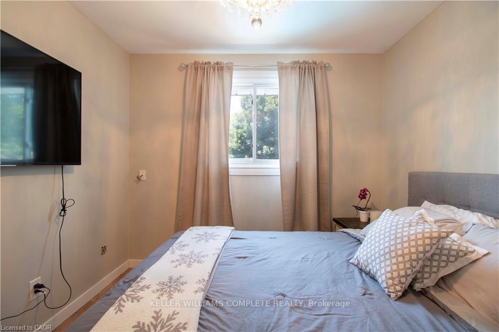 Photo 19 of 6207 Kirkland Drive, Niagara Falls, West Wood — HOMEH