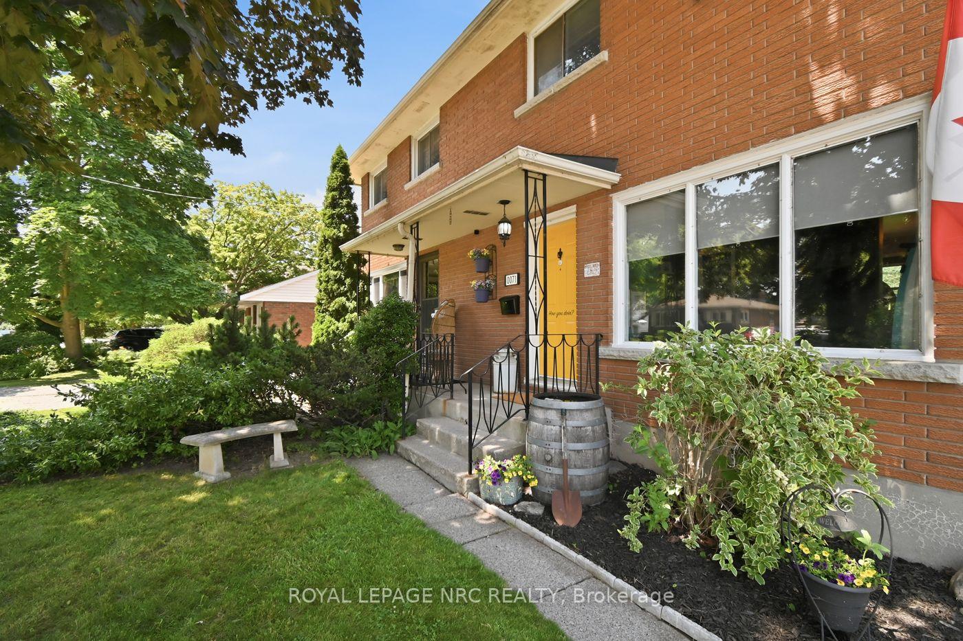 Photo 2 of 71 Wildwood Road, St. Catharines, Port Weller — HOMEH
