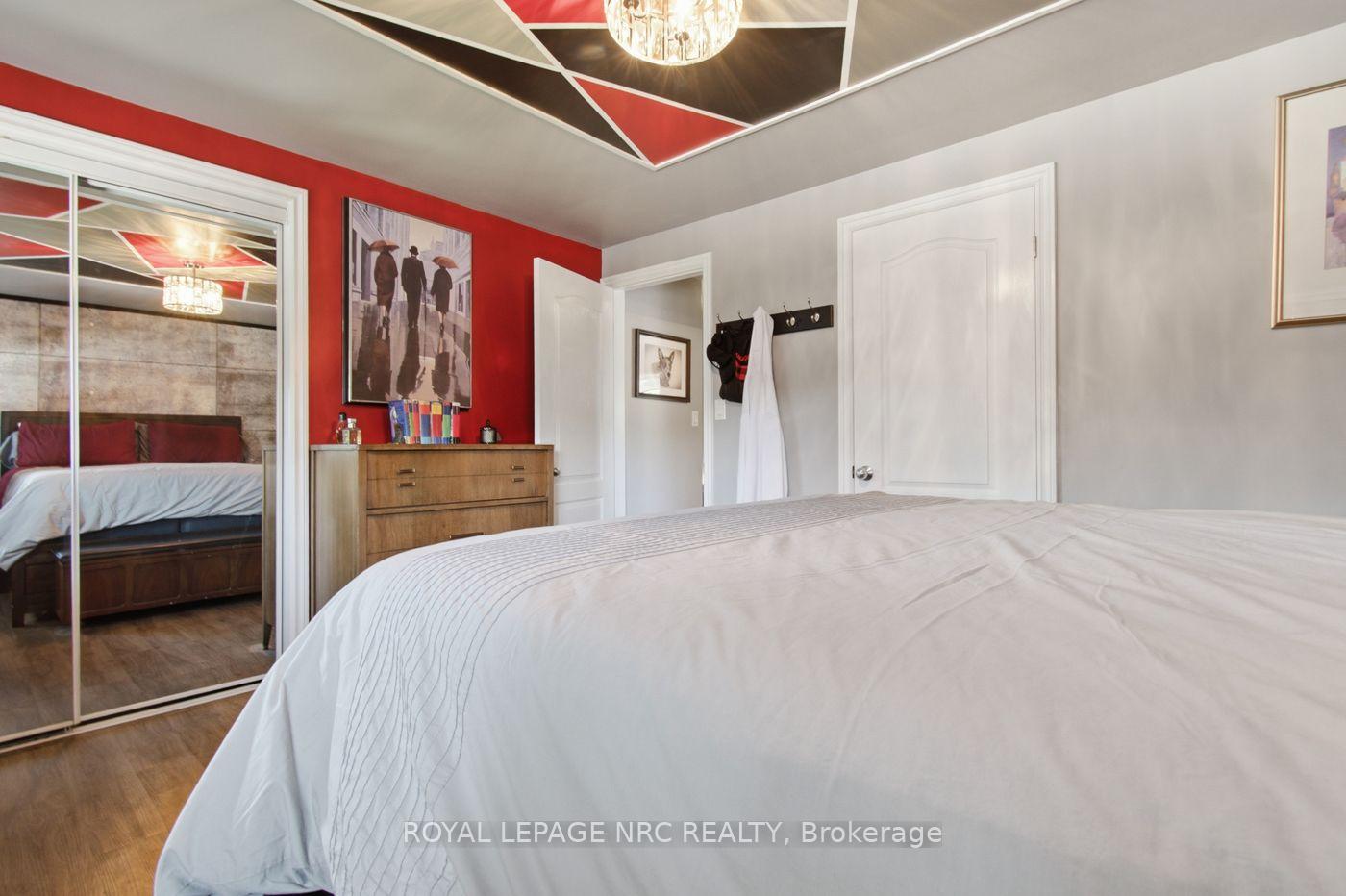 Photo 17 of 71 Wildwood Road, St. Catharines, Port Weller — HOMEH